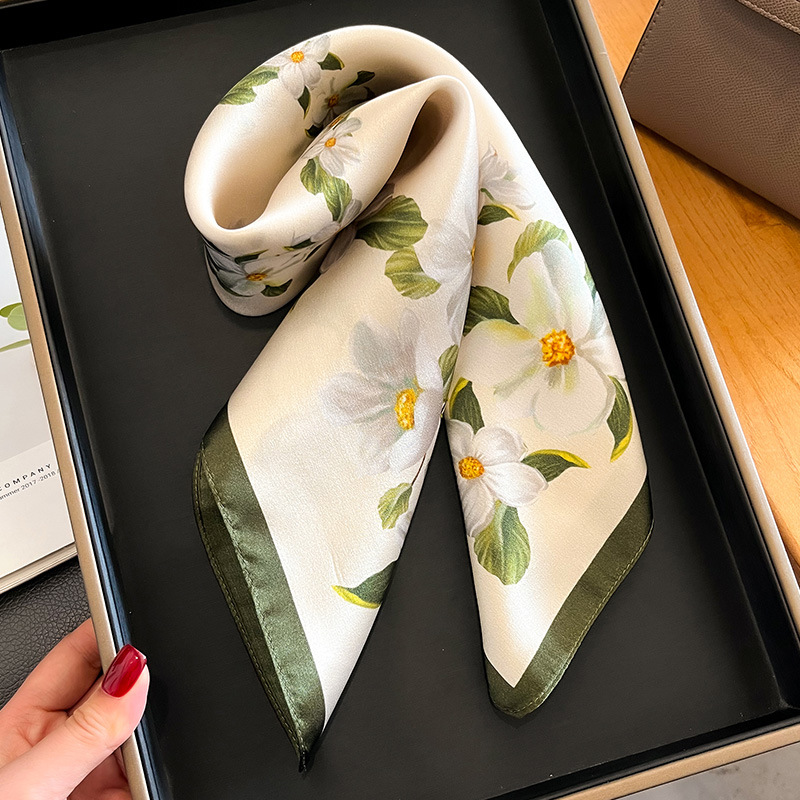 Luxury 100% Silk Square Scarf  - Ascot Neck Scarf ulasan dan harga